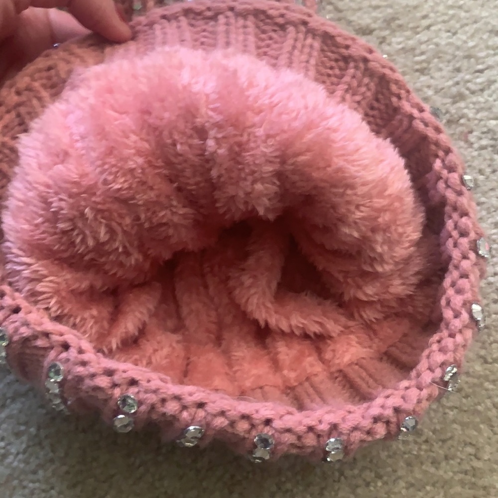 Pink beanie - Picture 2 of 4